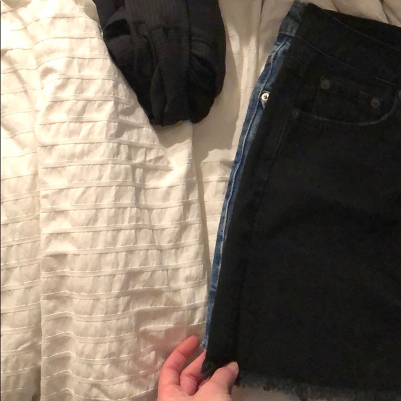 Mini skirts - Picture 7 of 7